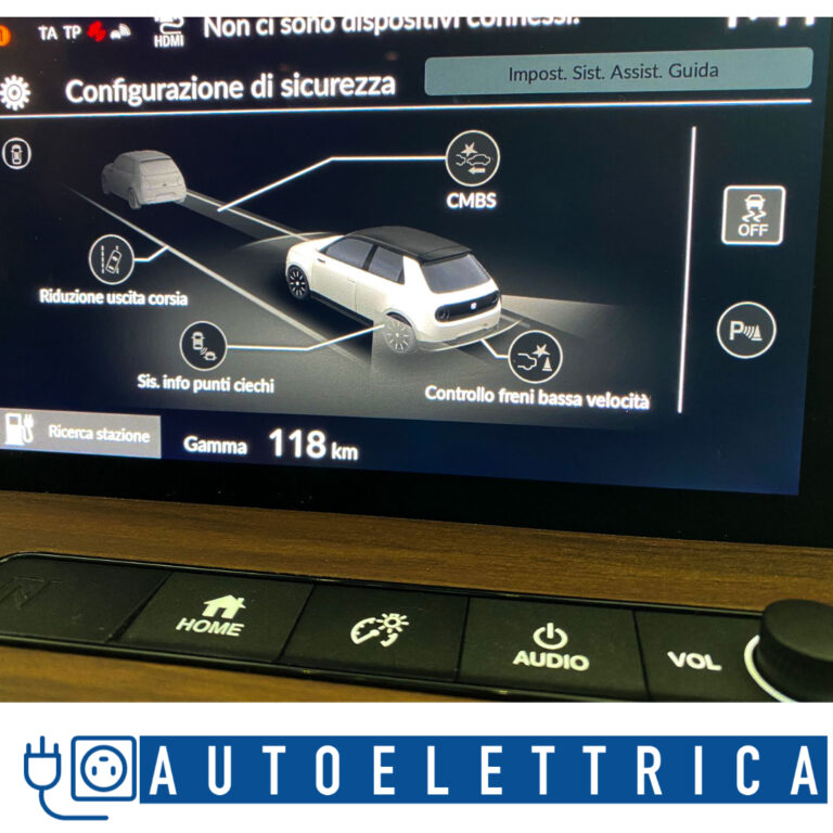 Honda e - interno