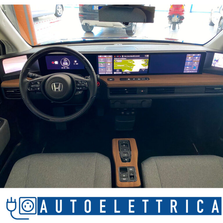 Honda e - interno