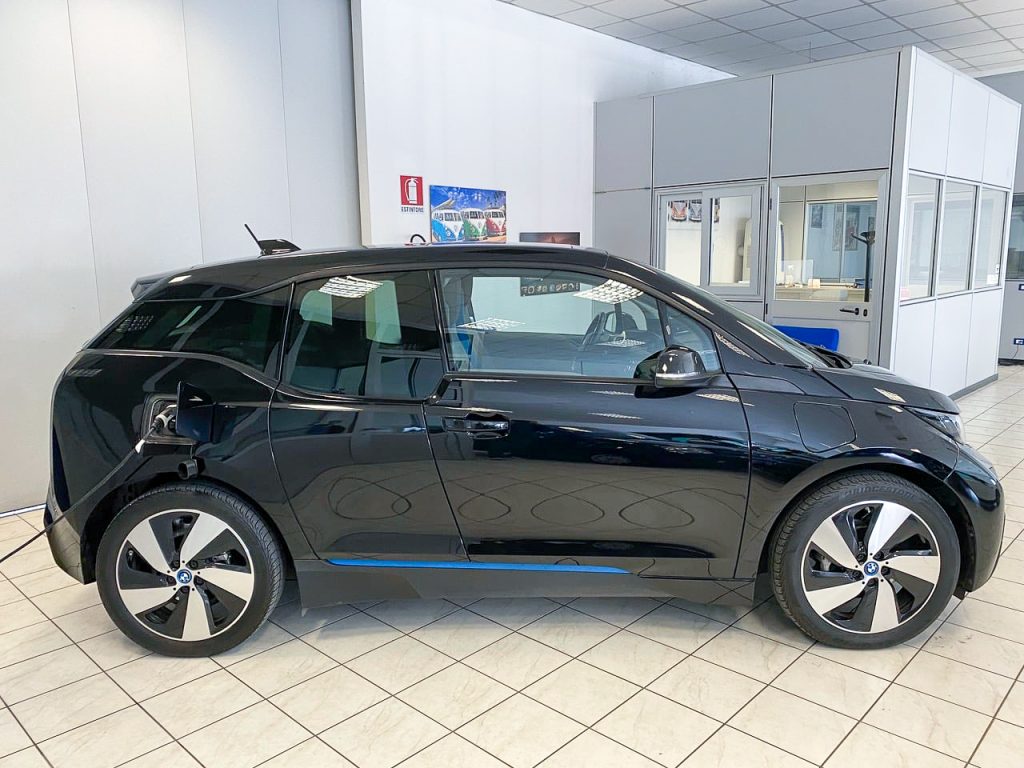 BMW i3