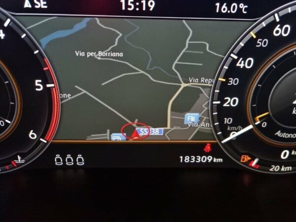 Volkswagen Passat Variant 2.0 TDI 190 CV 4MOTION DSG Highline BMT - immagine 11