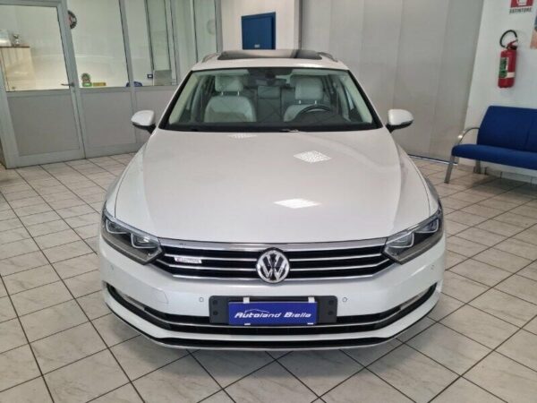 Volkswagen Passat Variant 2.0 TDI 190 CV 4MOTION DSG Highline BMT - immagine 4