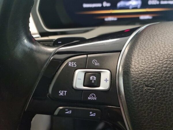 Volkswagen Passat Variant 2.0 TDI 190 CV 4MOTION DSG Highline BMT - immagine 12