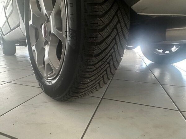 FIAT Panda Cross 0.9 TwinAir Turbo S&S 4x4 - immagine 14