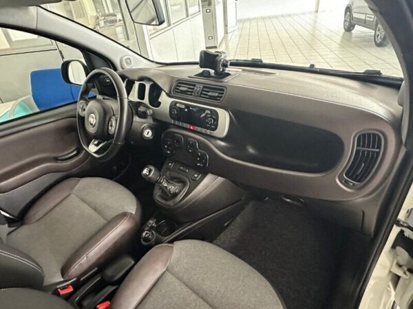 FIAT Panda Cross 0.9 TwinAir Turbo S&S 4x4 - immagine 10