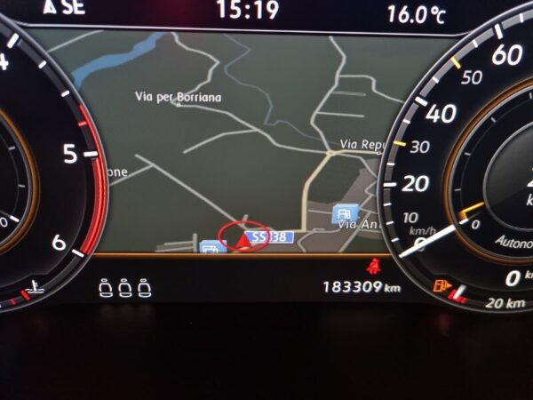 VOLKSWAGEN Passat 8ª serie Passat Variant 2.0 TDI 190 CV 4MOTION DSG Highline BMT - immagine 11