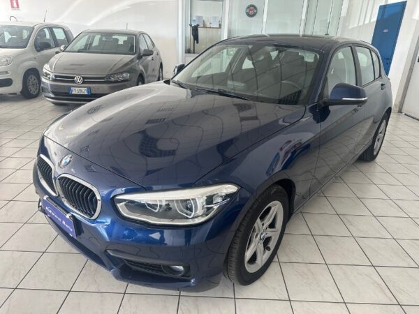 BMW Serie 1       (F20) 116d 5p. Advantage - immagine 2