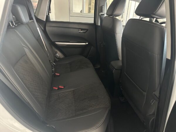 SUZUKI Vitara (2015) Vitara 1.4 Hybrid 4WD AllGrip Top - immagine 9