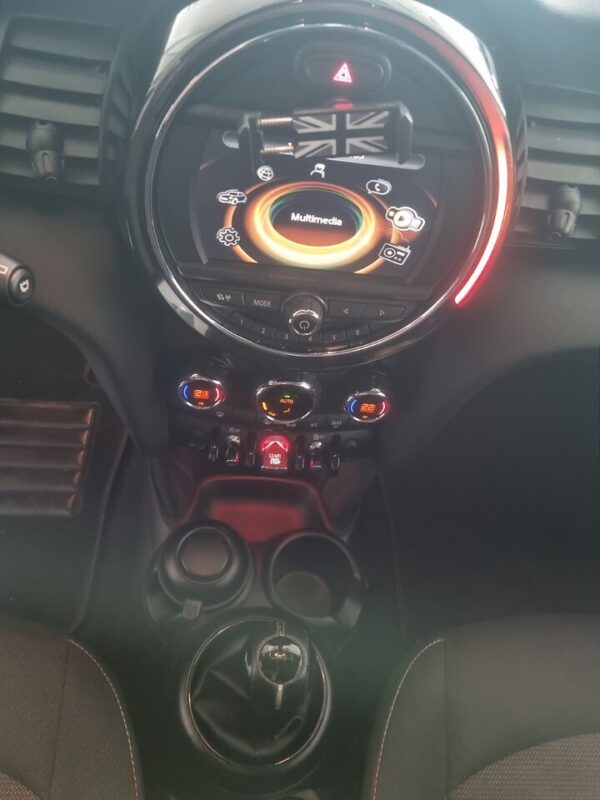 MINI Mini 4ª serie (F56) Mini 1.5 Cooper - immagine 12