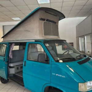 VOLKSWAGEN Transporter 4ª s. Transporter 2.4 D Caravelle