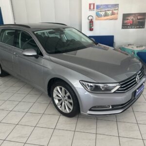 VOLKSWAGEN Passat 8ª serie Passat Variant 1.6 TDI SCR DSG Business BMT