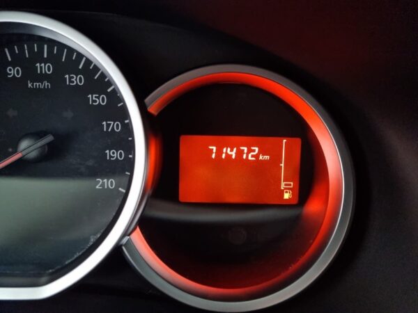 DACIA Sandero 2ª serie Sandero 1.5 dCi 8V 90CV S&S Serie Speciale Brave - immagine 14