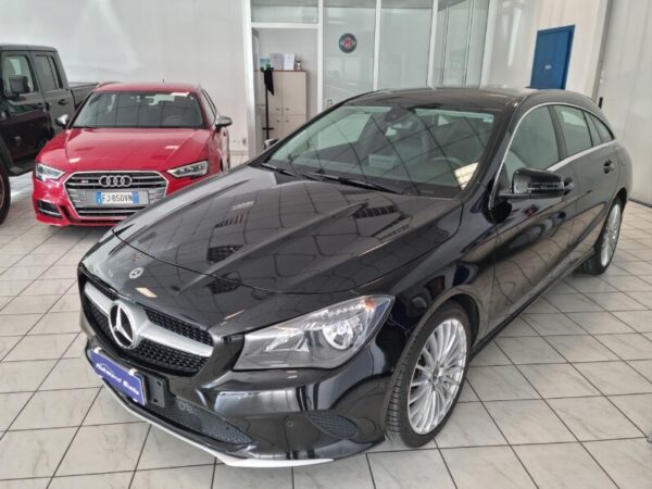 MERCEDES CLA        (C/X117) CLA 180 S.W. Business - immagine 2
