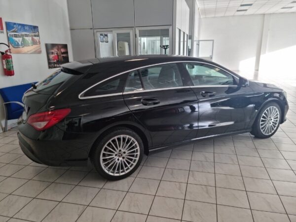 MERCEDES CLA        (C/X117) CLA 180 S.W. Business - immagine 4