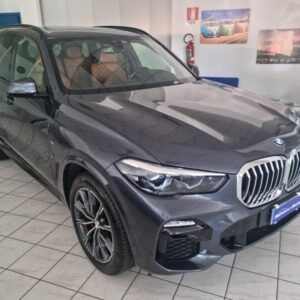 BMW X5        (G05/F95) X5 xDrive30d 48V Msport