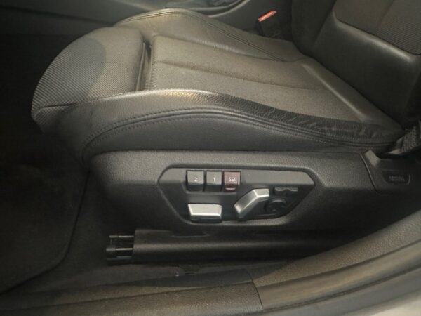 BMW Serie 3    (F30/31) 318d xDrive Sport - immagine 13