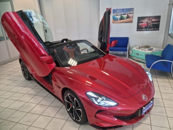 MG Cyberster Cyberster 77 kWh AWD - immagine 9