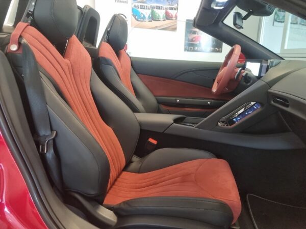 MG Cyberster Cyberster 77 kWh AWD - immagine 13