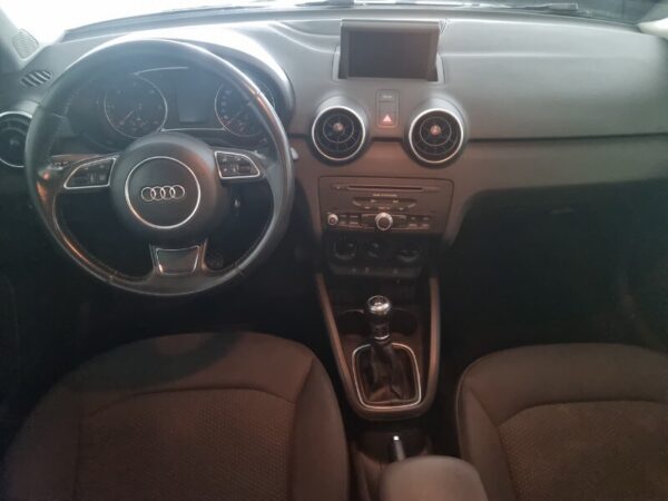 AUDI A1/S1 A1 SPB 1.6 TDI Attraction - immagine 9