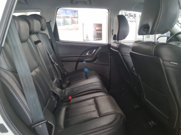 MAHINDRA XUV500 XUV500 2.2 16V AWD W10 - immagine 10