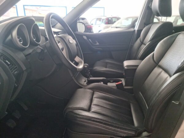 MAHINDRA XUV500 XUV500 2.2 16V AWD W10 - immagine 13