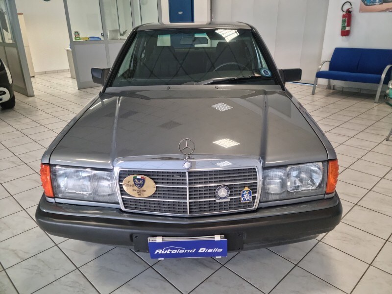 MERCEDES 190 2.0 E - immagine 2