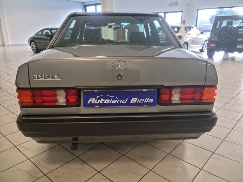 MERCEDES 190 2.0 E - immagine 6