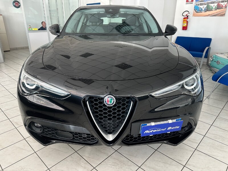 ALFA ROMEO Stelvio Stelvio 2.2 Turbodiesel 210 CV AT8 Q4 Executive - immagine 3