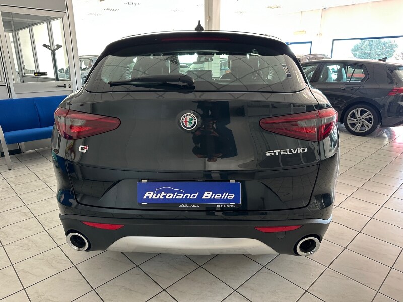 ALFA ROMEO Stelvio Stelvio 2.2 Turbodiesel 210 CV AT8 Q4 Executive - immagine 6